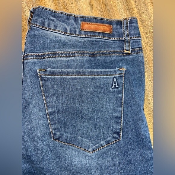 Articles of Society | Released Hem Cropped jeans - Picture 6 of 6